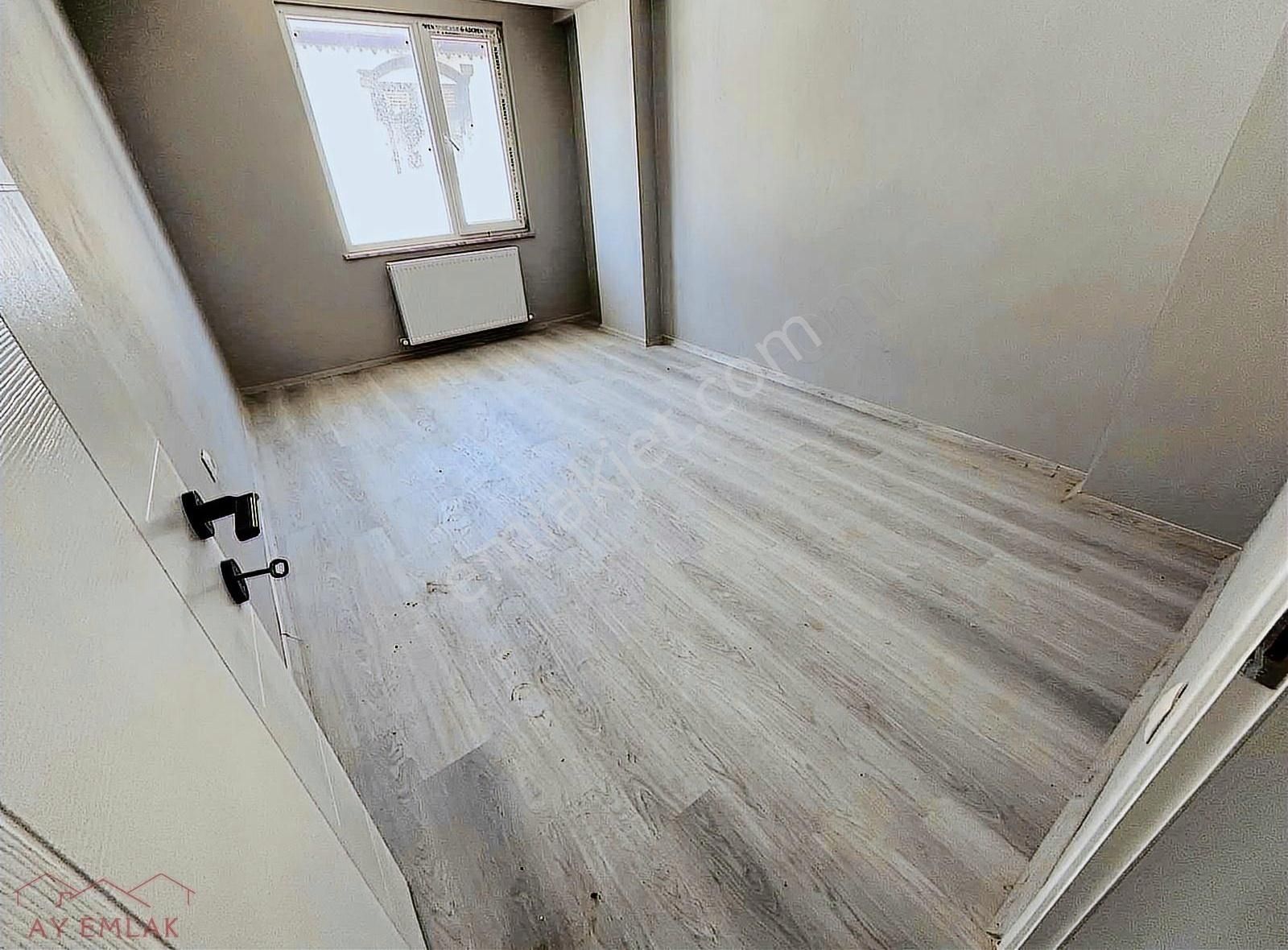 Ay Emlaktan 3.kat Mutfak Ayrı Sıfır 2+1 100m2 Daire. - Görsel 3