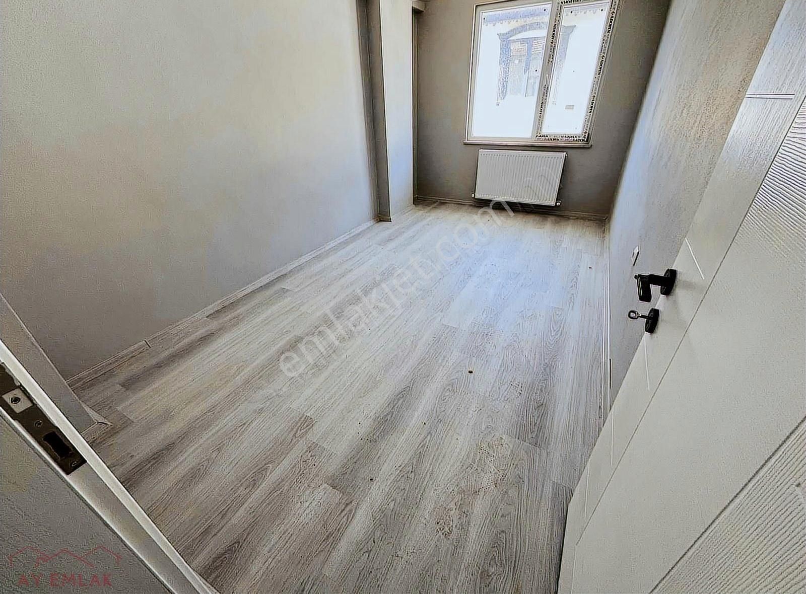 Ay Emlaktan 3.kat Mutfak Ayrı Sıfır 2+1 100m2 Daire. - Görsel 7