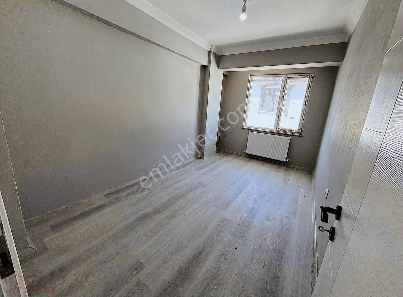 Ay Emlaktan 3.kat Mutfak Ayrı Sıfır 2+1 100m2 Daire. - Görsel 5