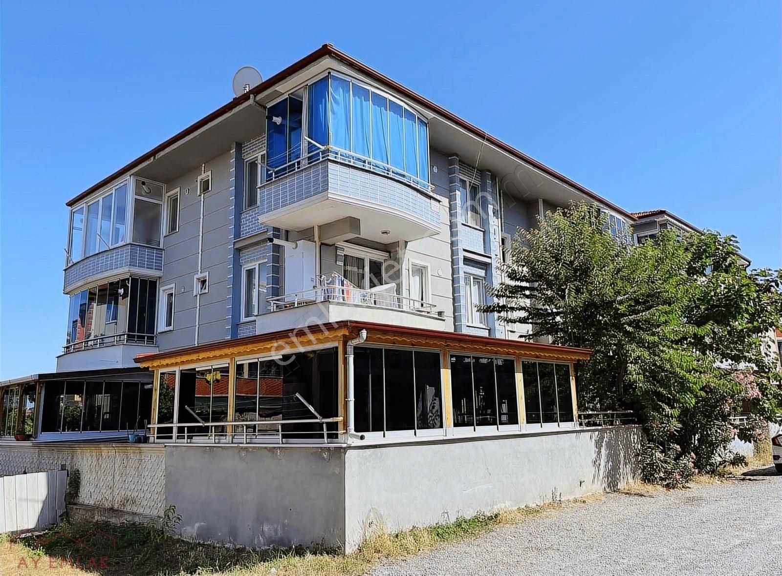 Sahile Okullara İhtiyaç Noktalarına Yakın Masrafsız 2+1 Daire.