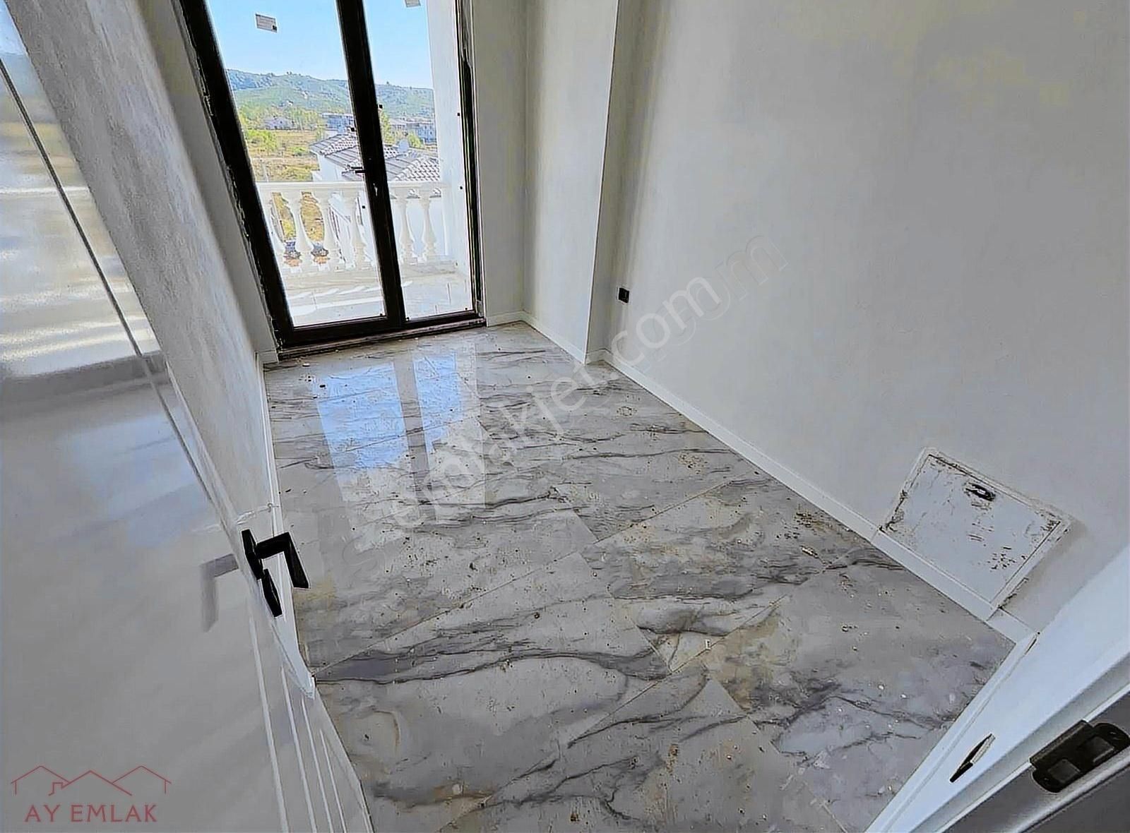 Karasu'da Havuzlu Asansörlü Ana Cadde Üzeri Lüks 2+1 Sıfır Daire - Görsel 5