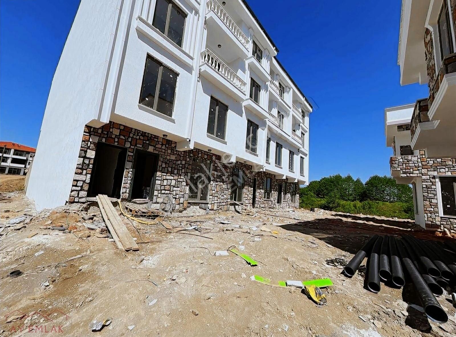 Kampanya Normal Daire Fiyatına Havuz Cepheli Bahçe Dubleksi - Görsel 15