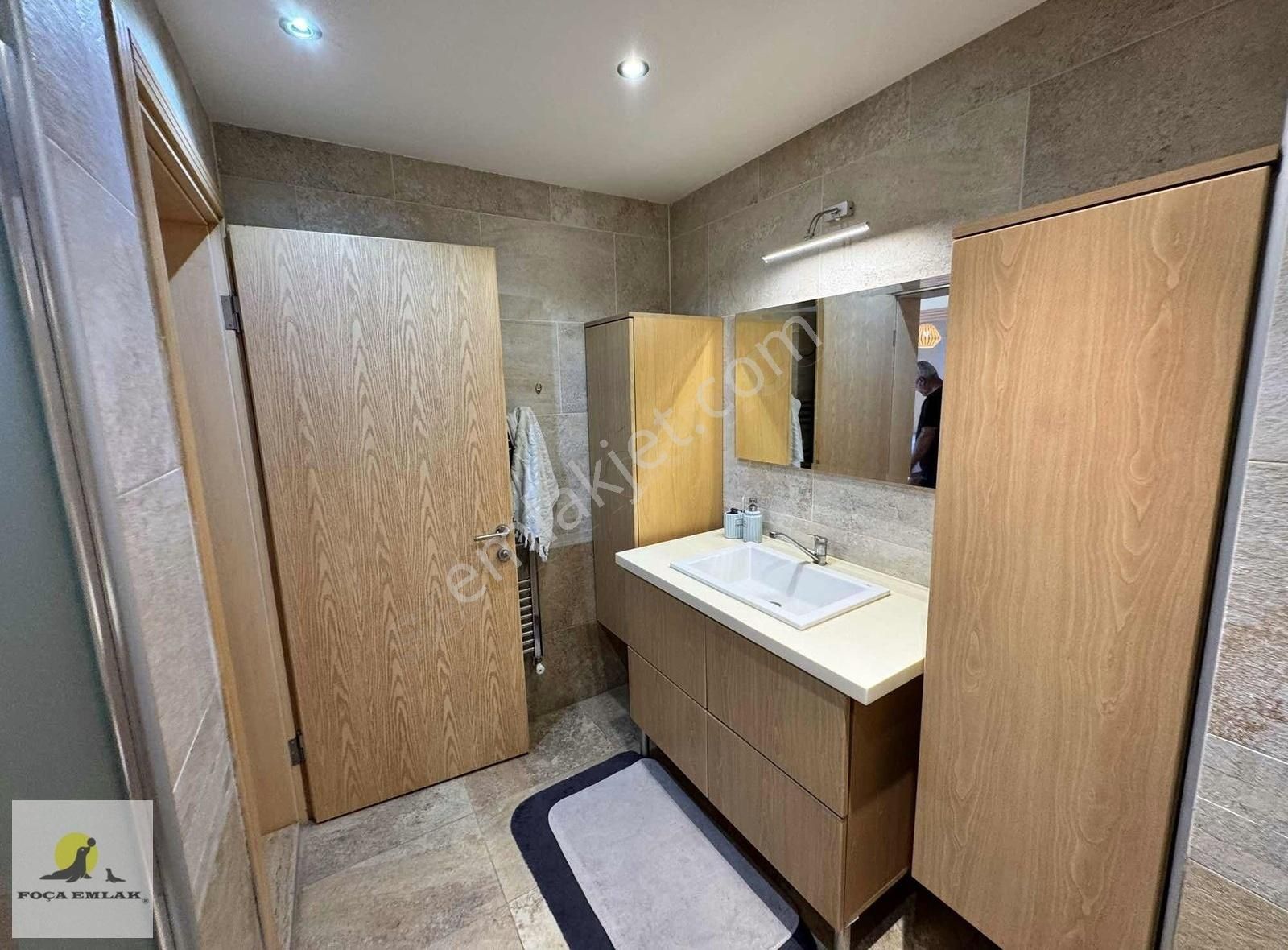 Foçaköy De Tam Müstakil Geniş Bahçeli Havuzlu 3+1 Satılık Villa - Görsel 5