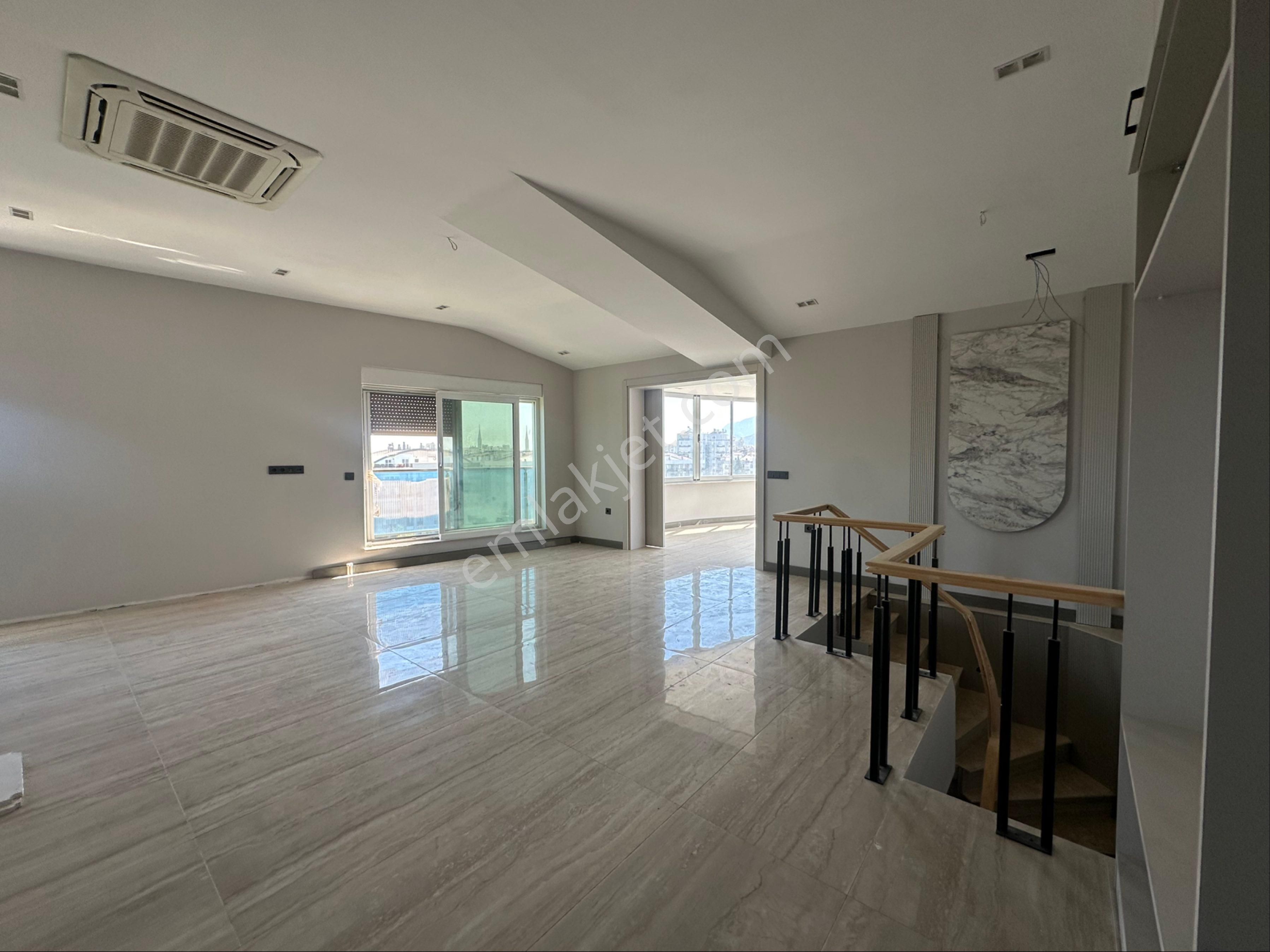 Deniz Manzaralı Saray Gibi Ev ! - Görsel 6