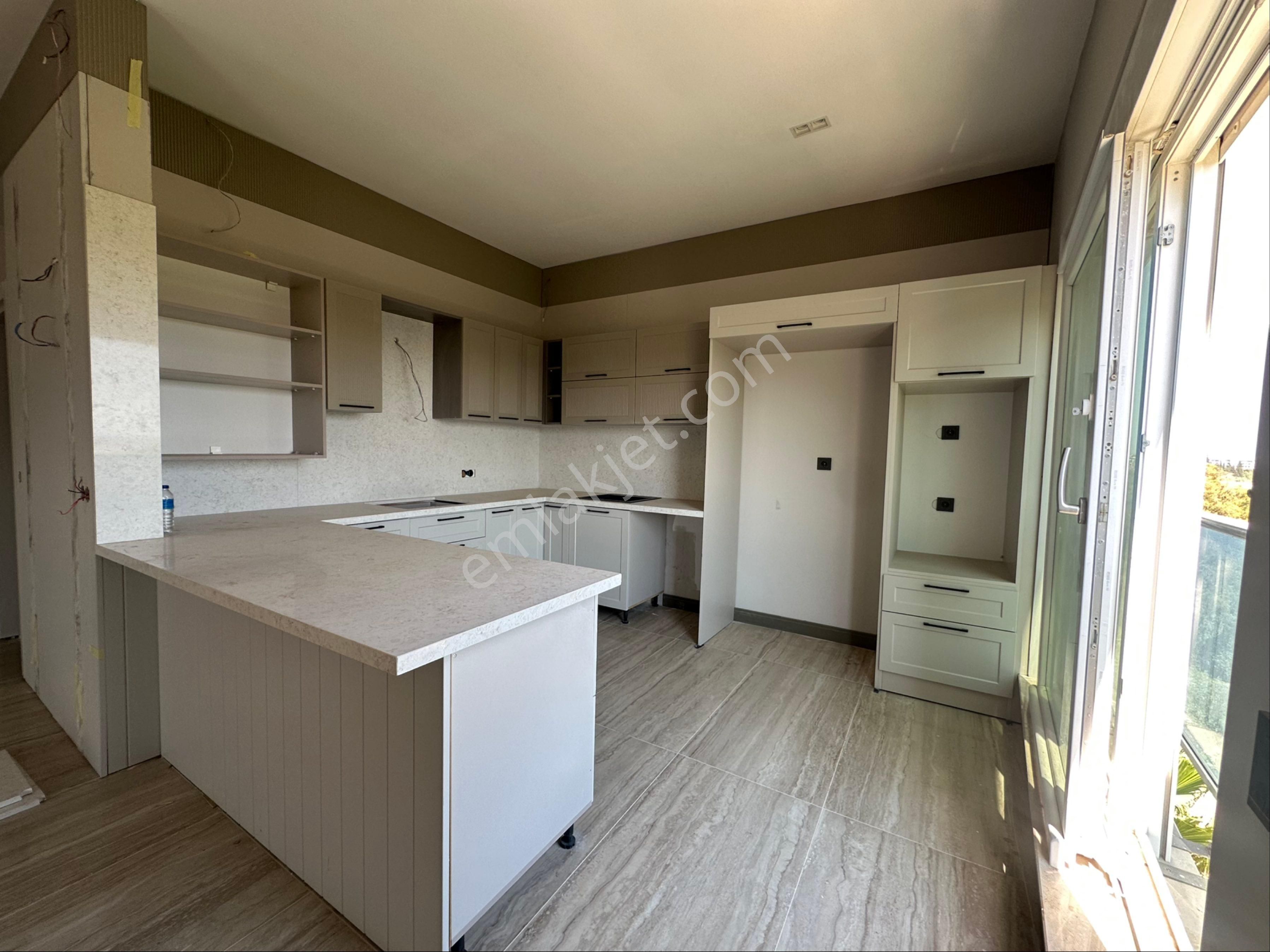 Deniz Manzaralı Saray Gibi Ev ! - Görsel 2