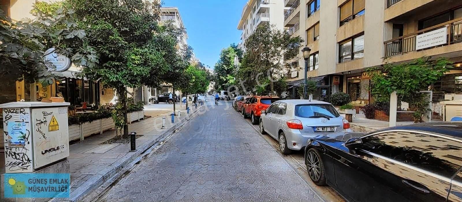 Fırsat Alsancak İtalyan Sokakta Devirli Kafe