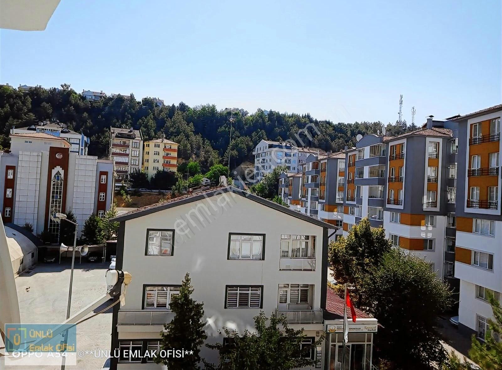 Ünlü Emlaktan Öğretmenevi-darende Mevkii Acil Satılık 2+1 Daire