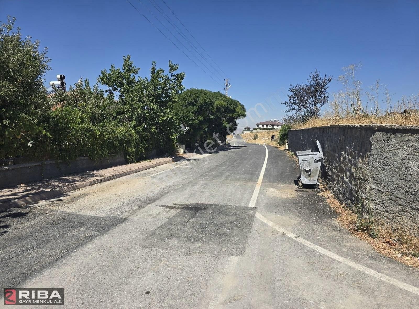 Gürpınar'da Muhteşem Manzaralı Müstakil Ev - Görsel 19