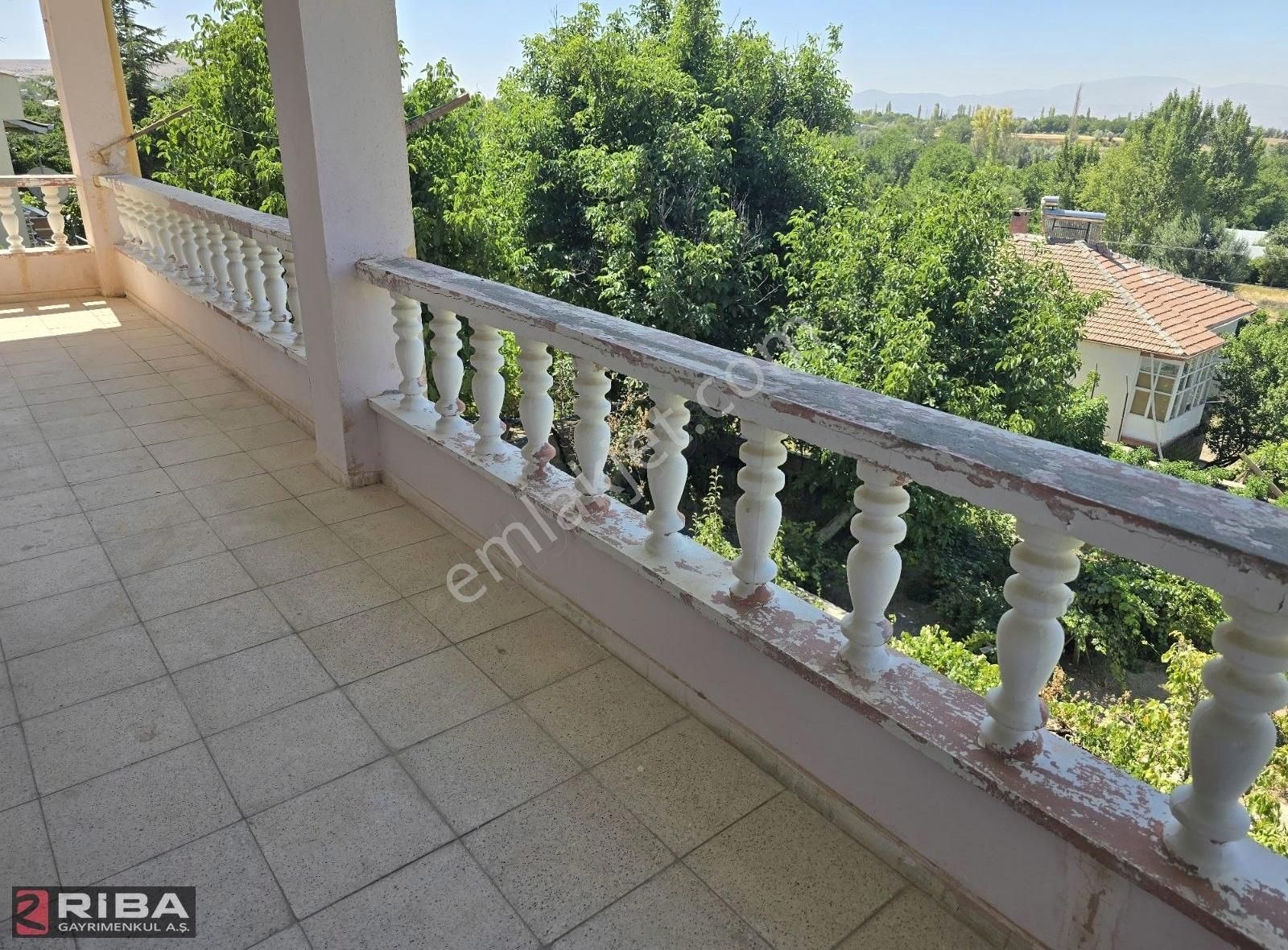 Gürpınar'da Muhteşem Manzaralı Müstakil Ev - Görsel 21