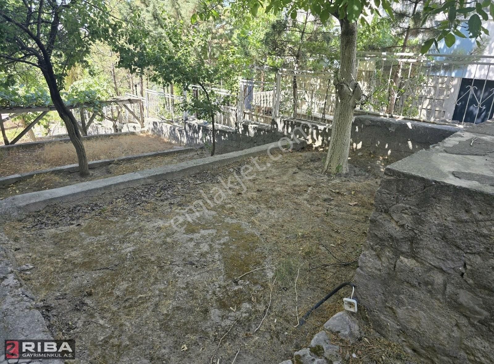 Gürpınar'da Muhteşem Manzaralı Müstakil Ev - Görsel 8