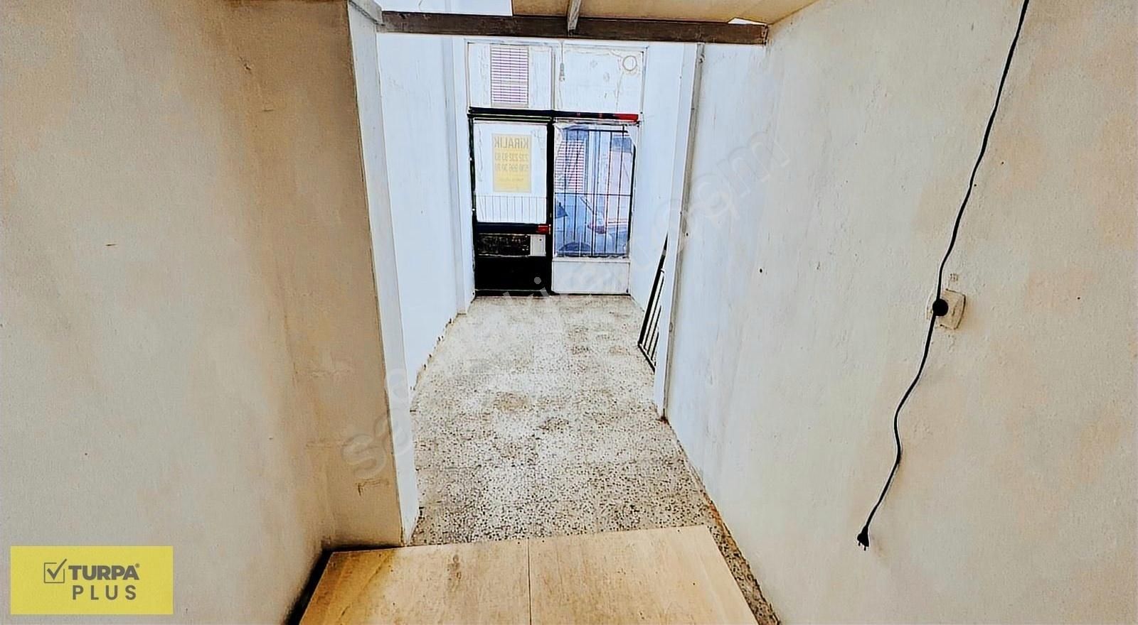 İzmir Park Avm Yakını 15 M² Kiralık Dükkan - Görsel 13