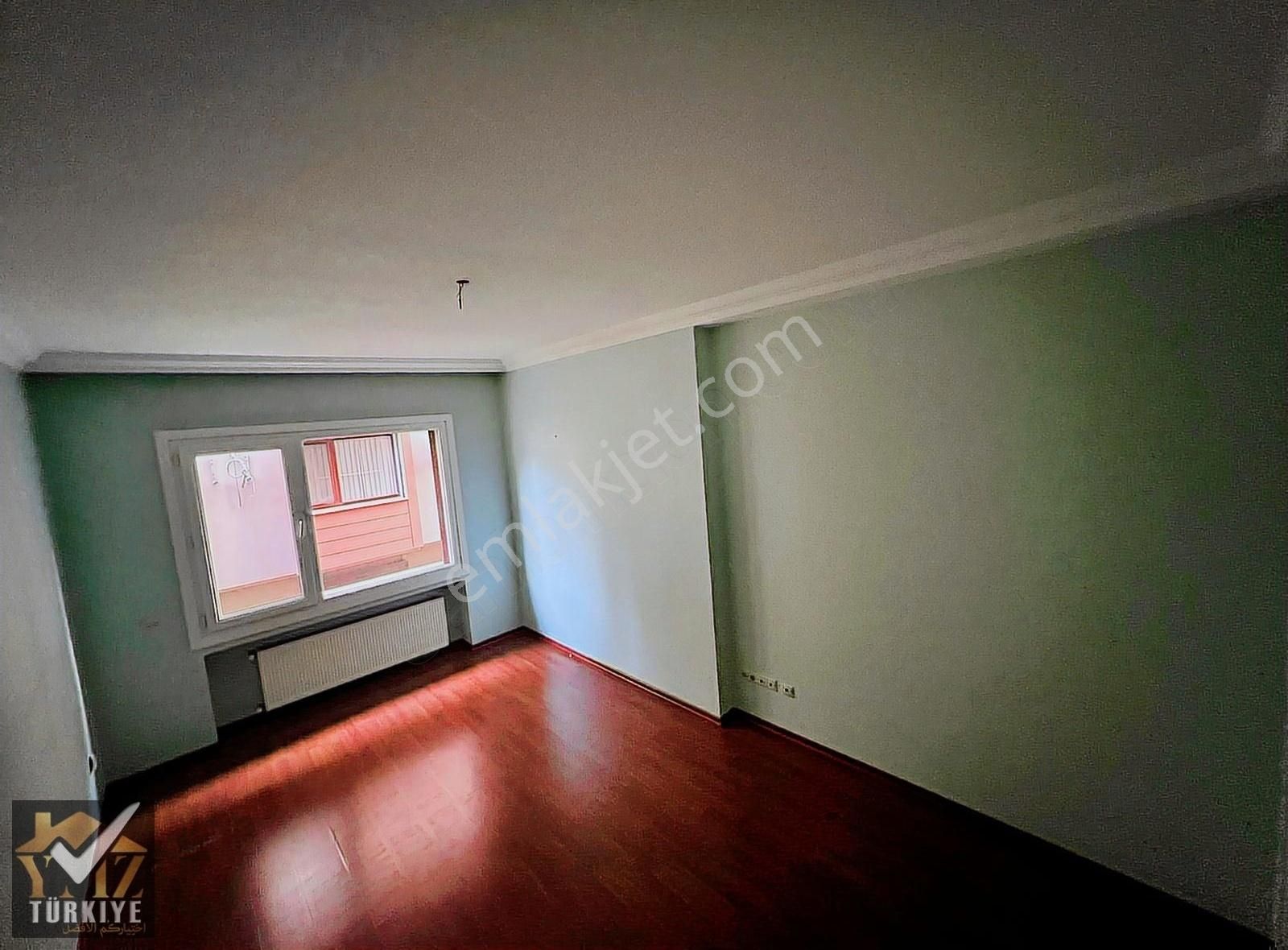 Florya'da Büyük Fırsat 270 M² 5+1 Arakat Daire