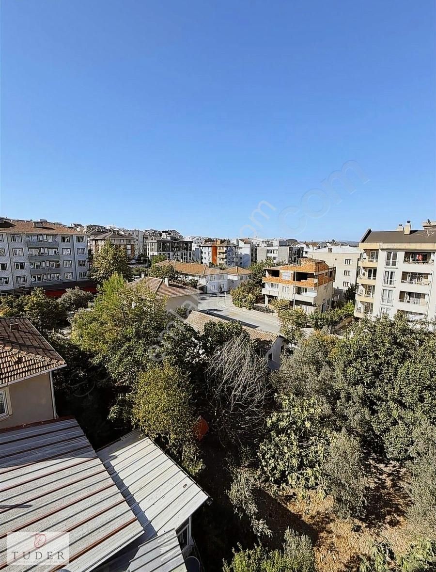 3+1 Kat Mülkiyetli Kıracısız Geniş Ferah Fırsat Daire - Görsel 17