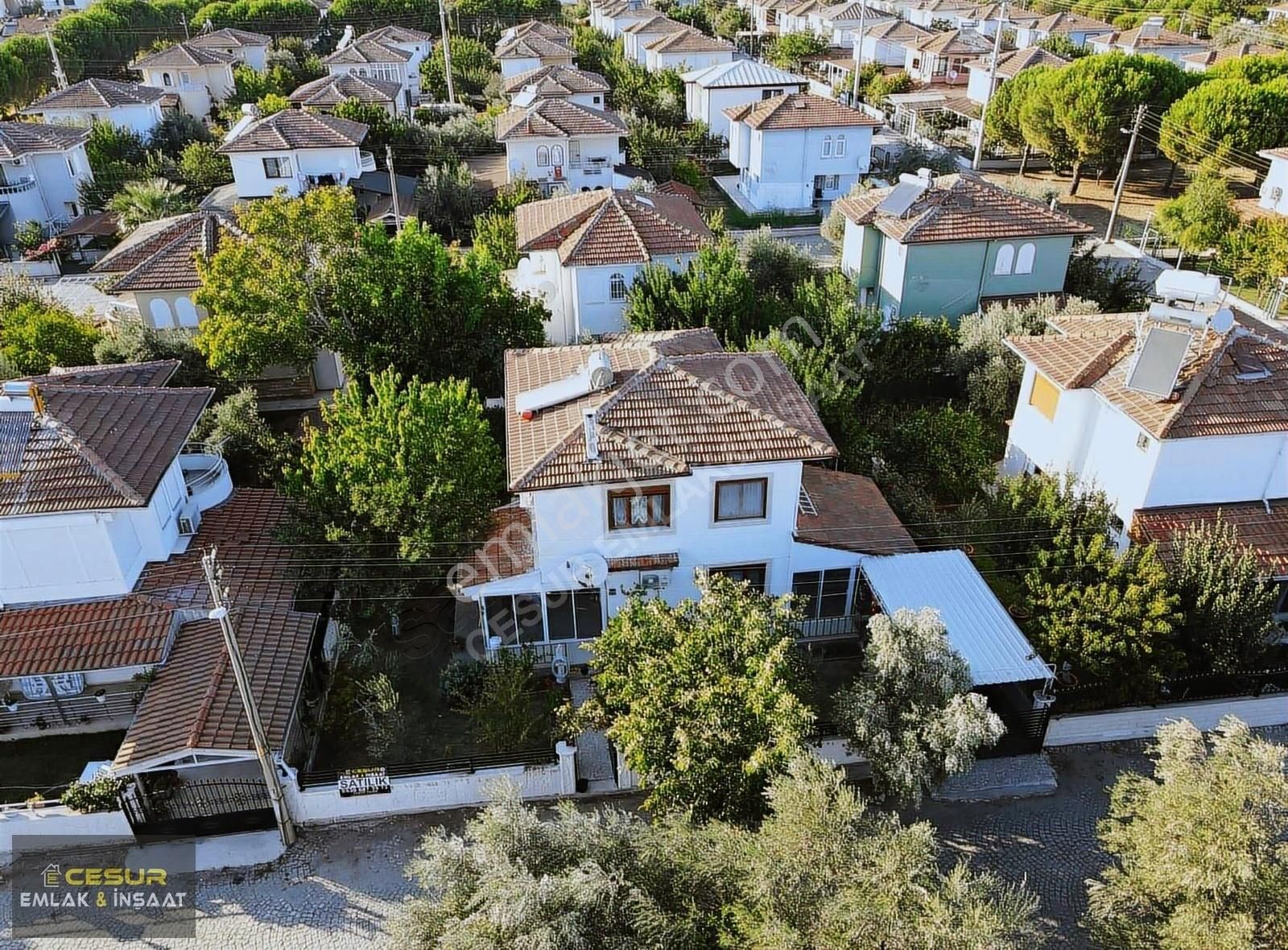 İzmir Dikili Petekkent Sitesinde Satılık 3+1 Eşyalı Villa - Görsel 19