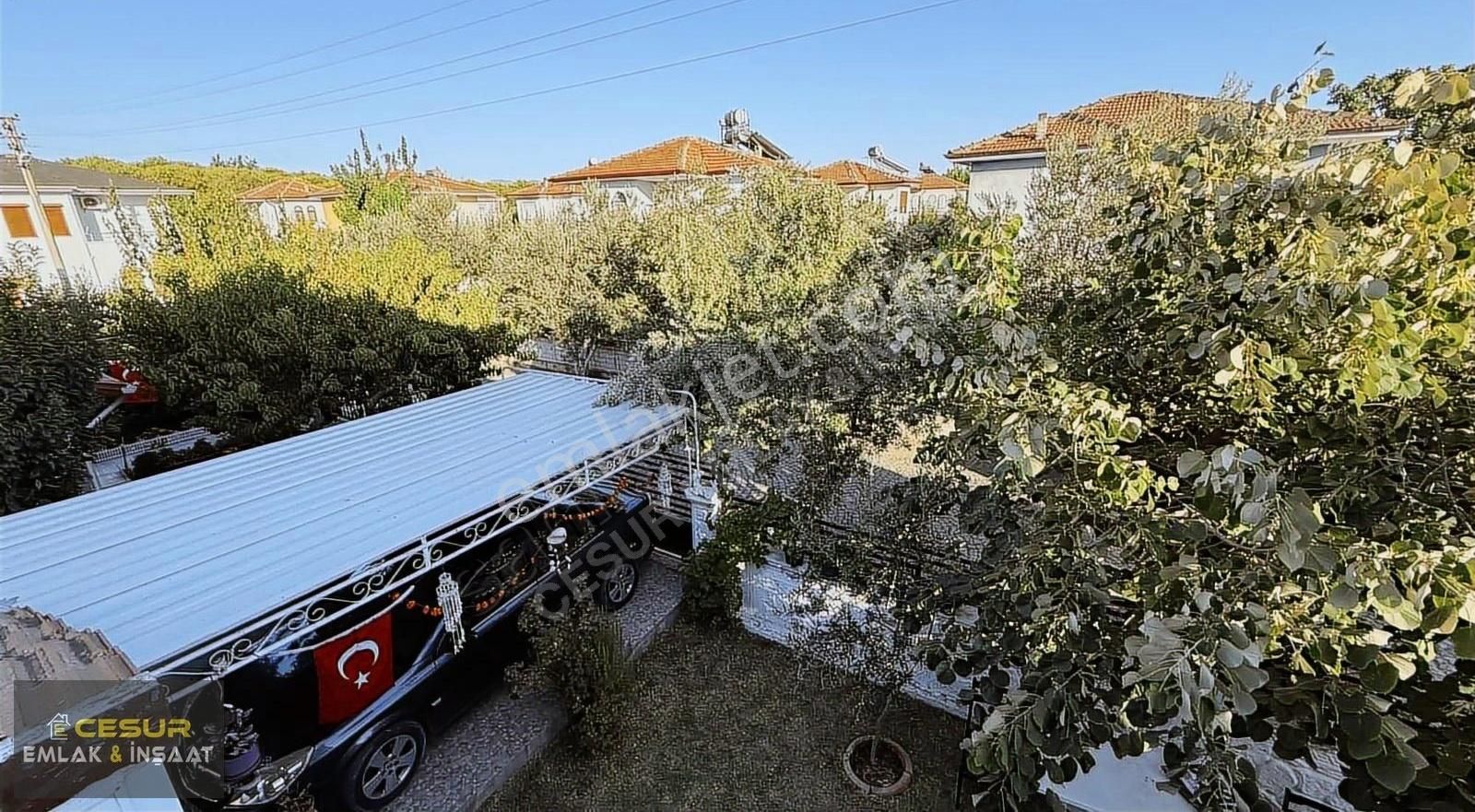 İzmir Dikili Petekkent Sitesinde Satılık 3+1 Eşyalı Villa - Görsel 13