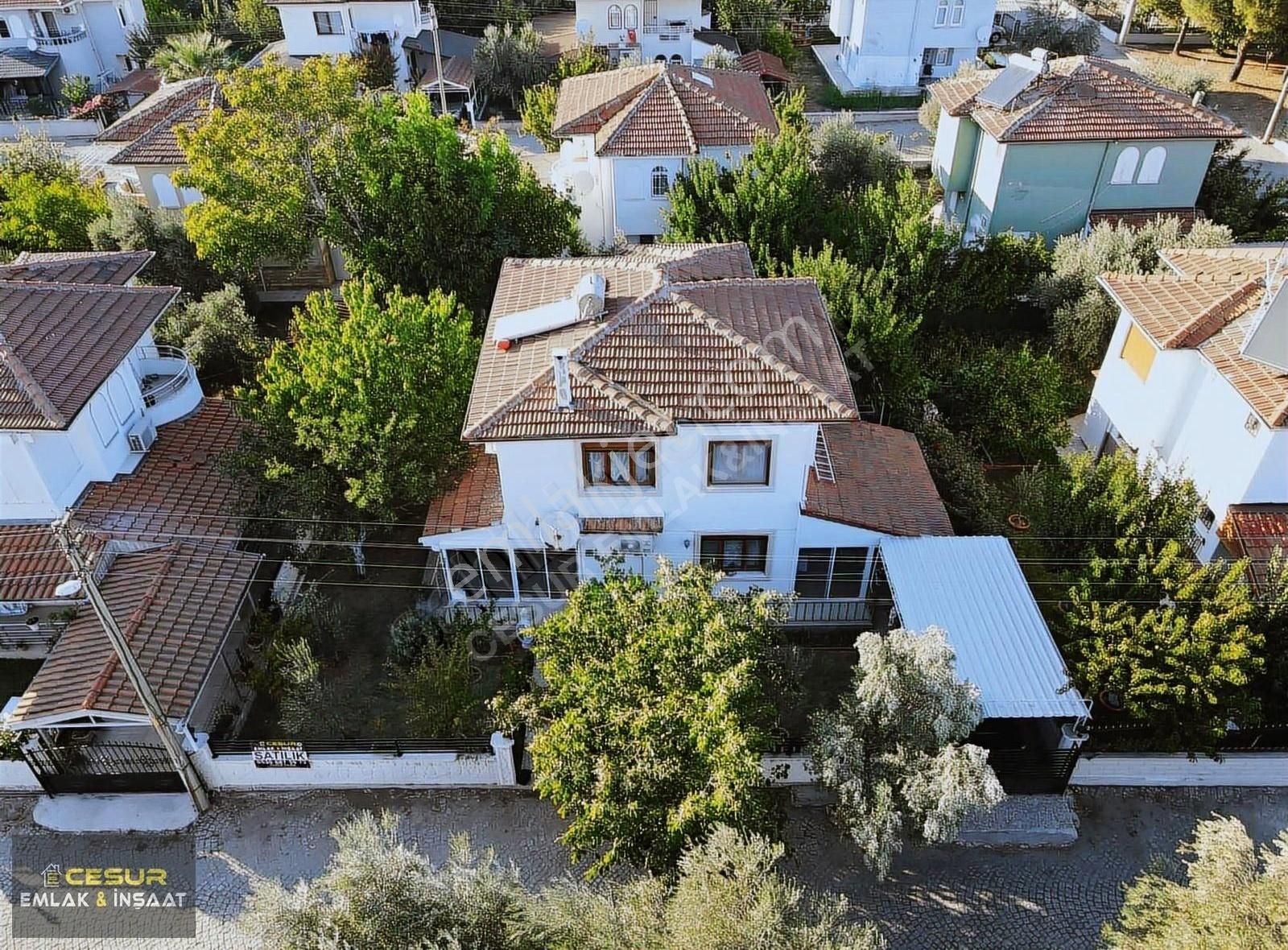 İzmir Dikili Petekkent Sitesinde Satılık 3+1 Eşyalı Villa - Görsel 31