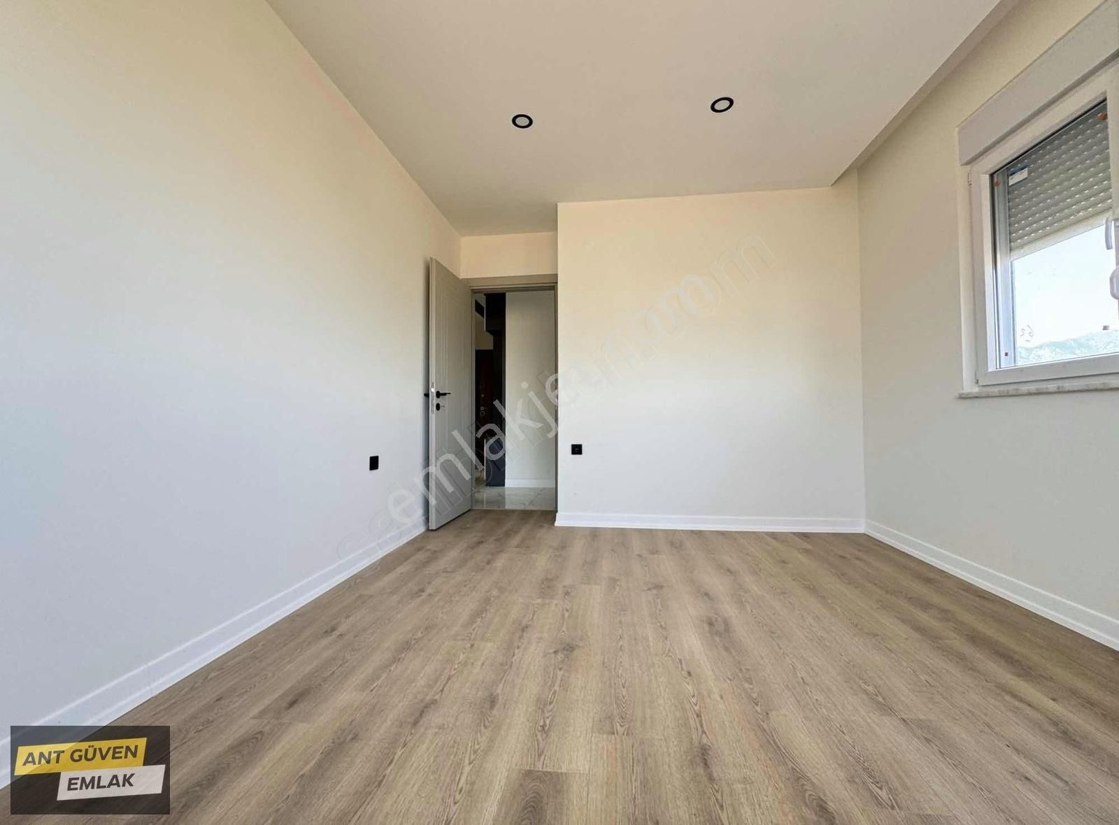 Bahçeyaka Mh 2+1 Ara Kat 105 M2 Cam Balkonlu Ankastre Setli - Görsel 23