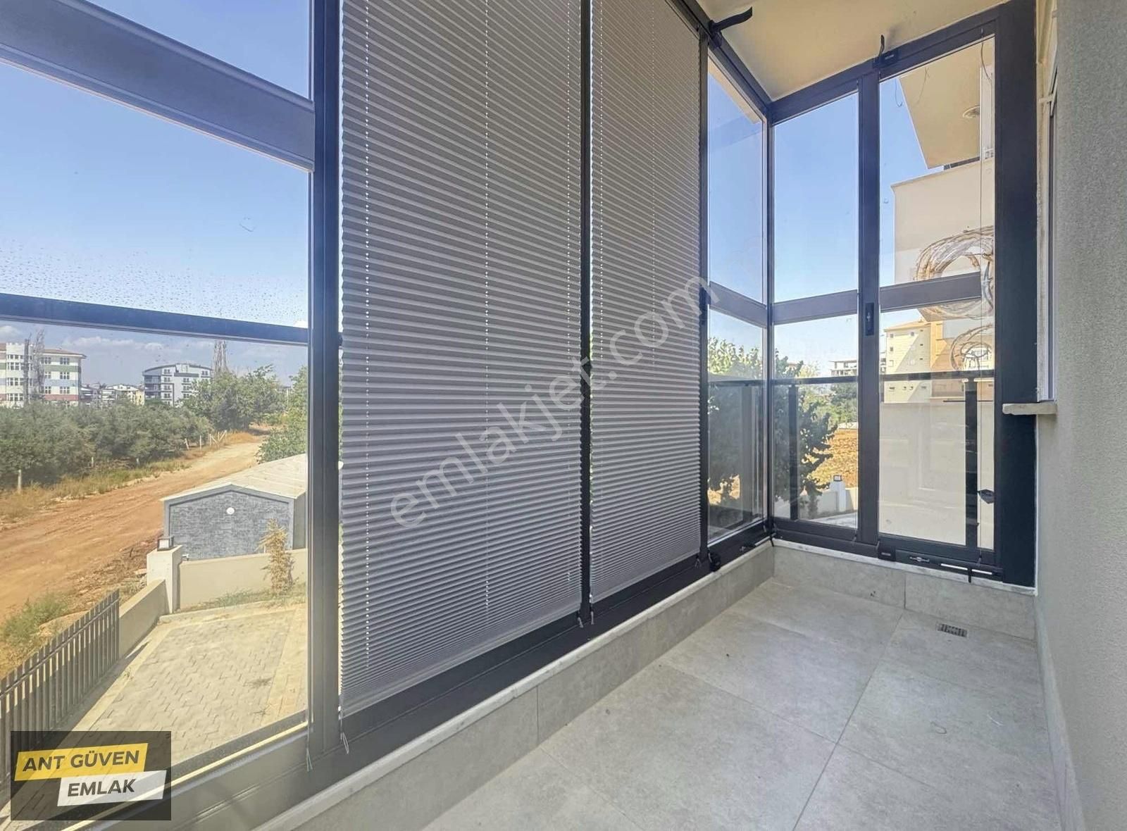 Bahçeyaka Mh 2+1 Ara Kat 105 M2 Cam Balkonlu Ankastre Setli - Görsel 8