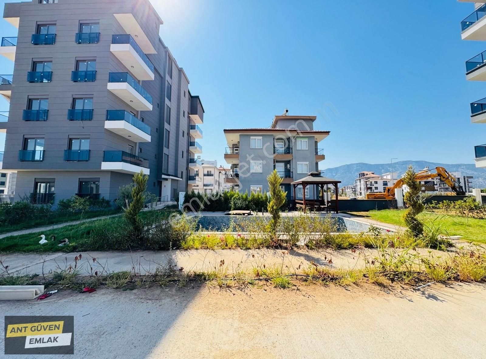Havuzlu Yerden Istmalı Lüx Sitede E.banyolu Asansörlü 2+1 Arakat - Görsel 26
