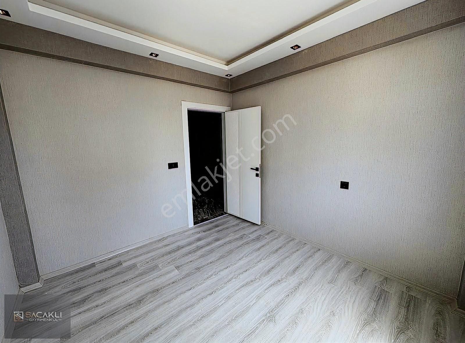 Kadir Saçaklı 2.35 M Sıfır 2+1 Daire - Görsel 12