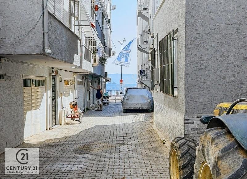 C21 Cius; Sahile 50 Metre Satılık 55 Net M2 Çift Kapılı Garaj - Görsel 12