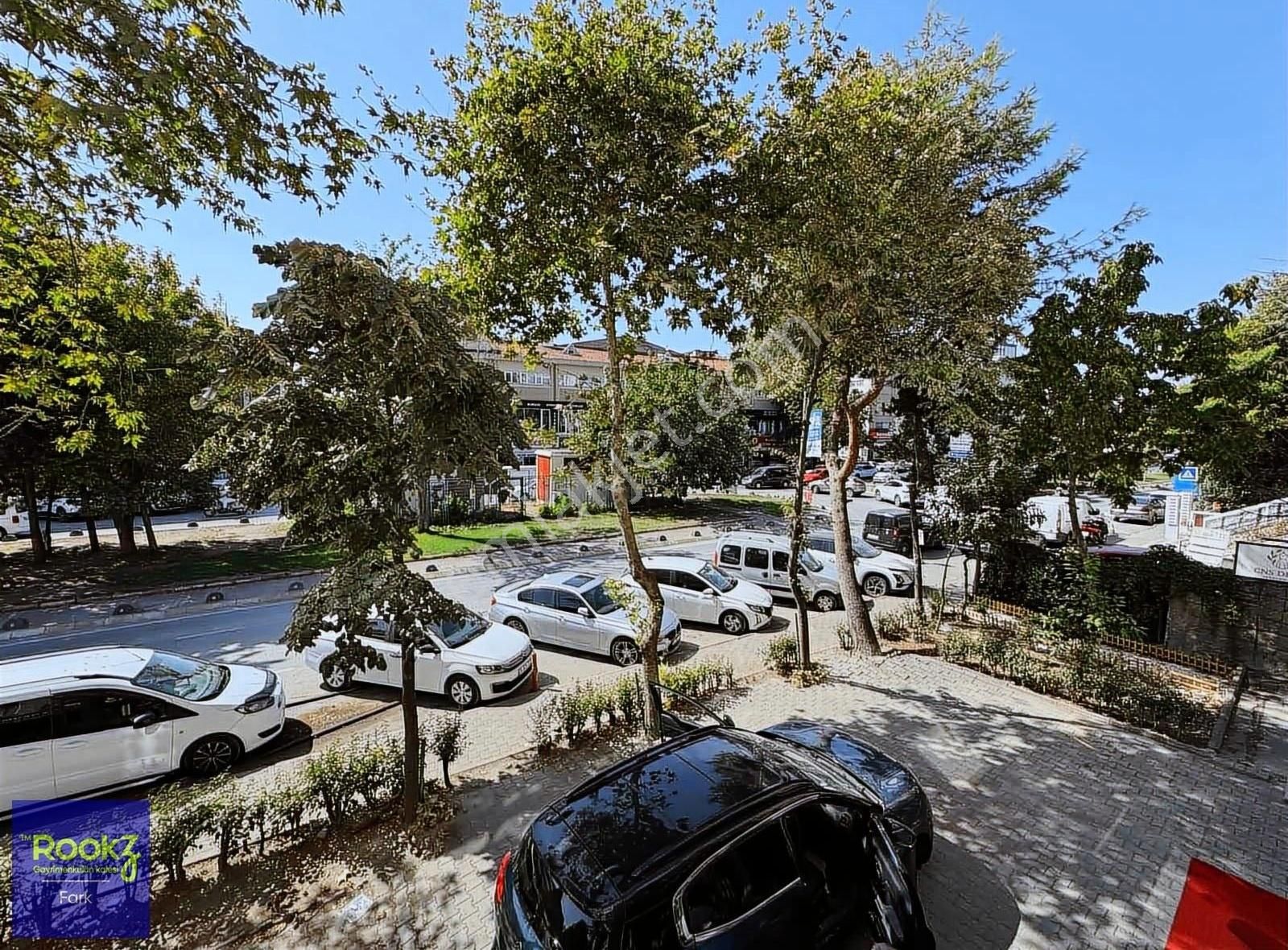 Merter'de Kiralık İş Yeri