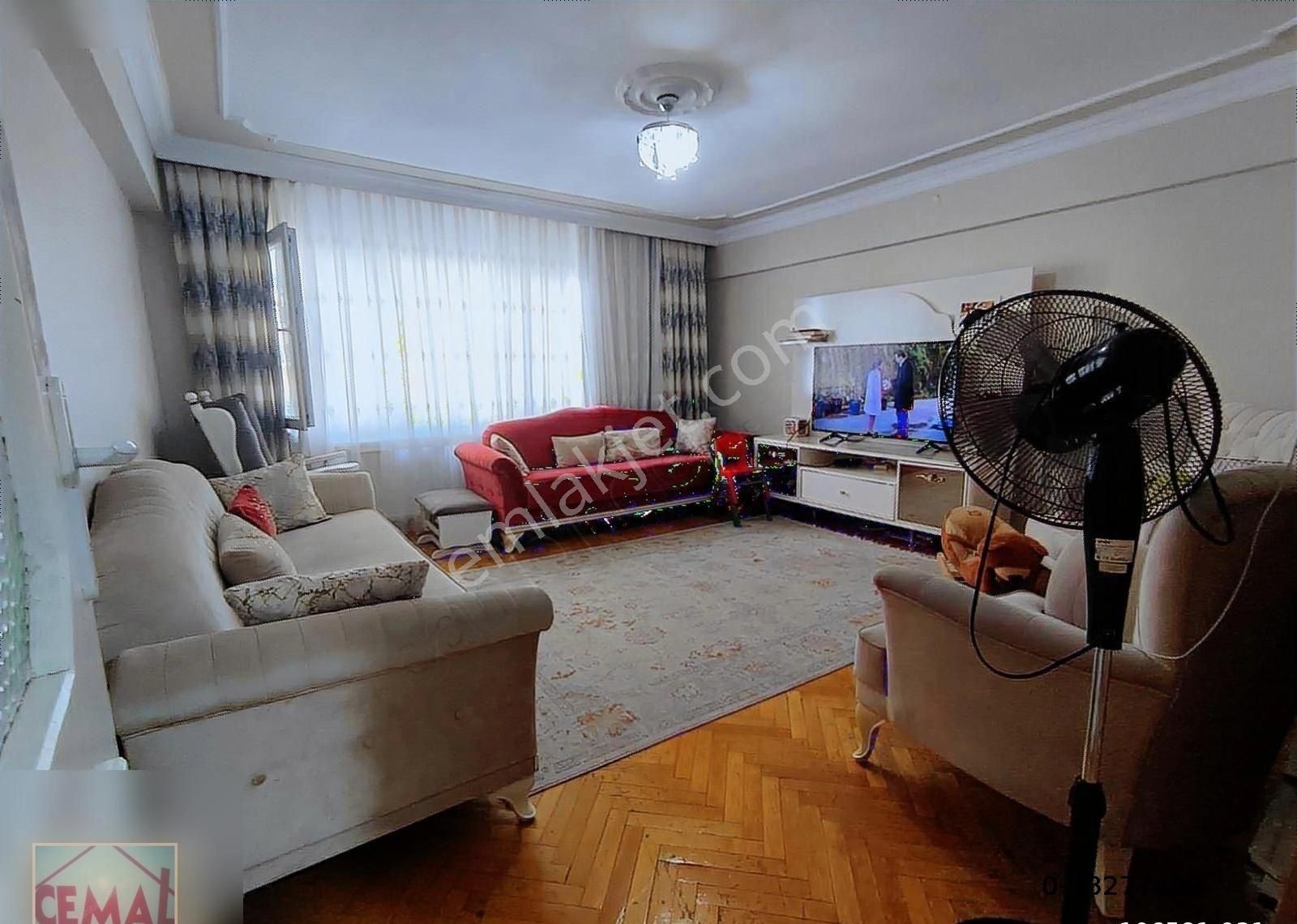 Cemal Emlak Bursa Yildirim Fsm Cad. Davutkadı 3 Ara Kat Bakımlı