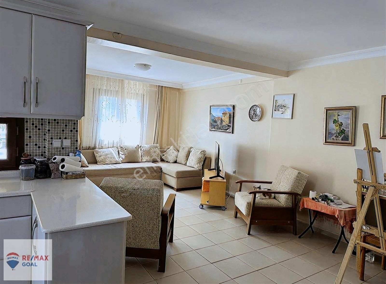 Parlamenterler Sitesi Ana Cadde Üzerinde Satılık Villa - Görsel 15