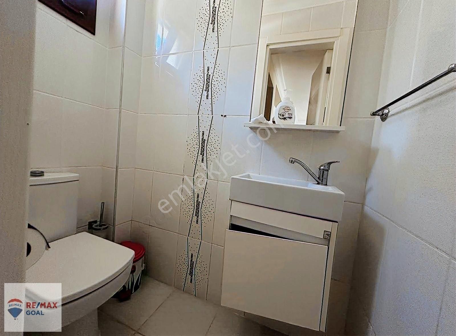 Parlamenterler Sitesi Ana Cadde Üzerinde Satılık Villa - Görsel 8