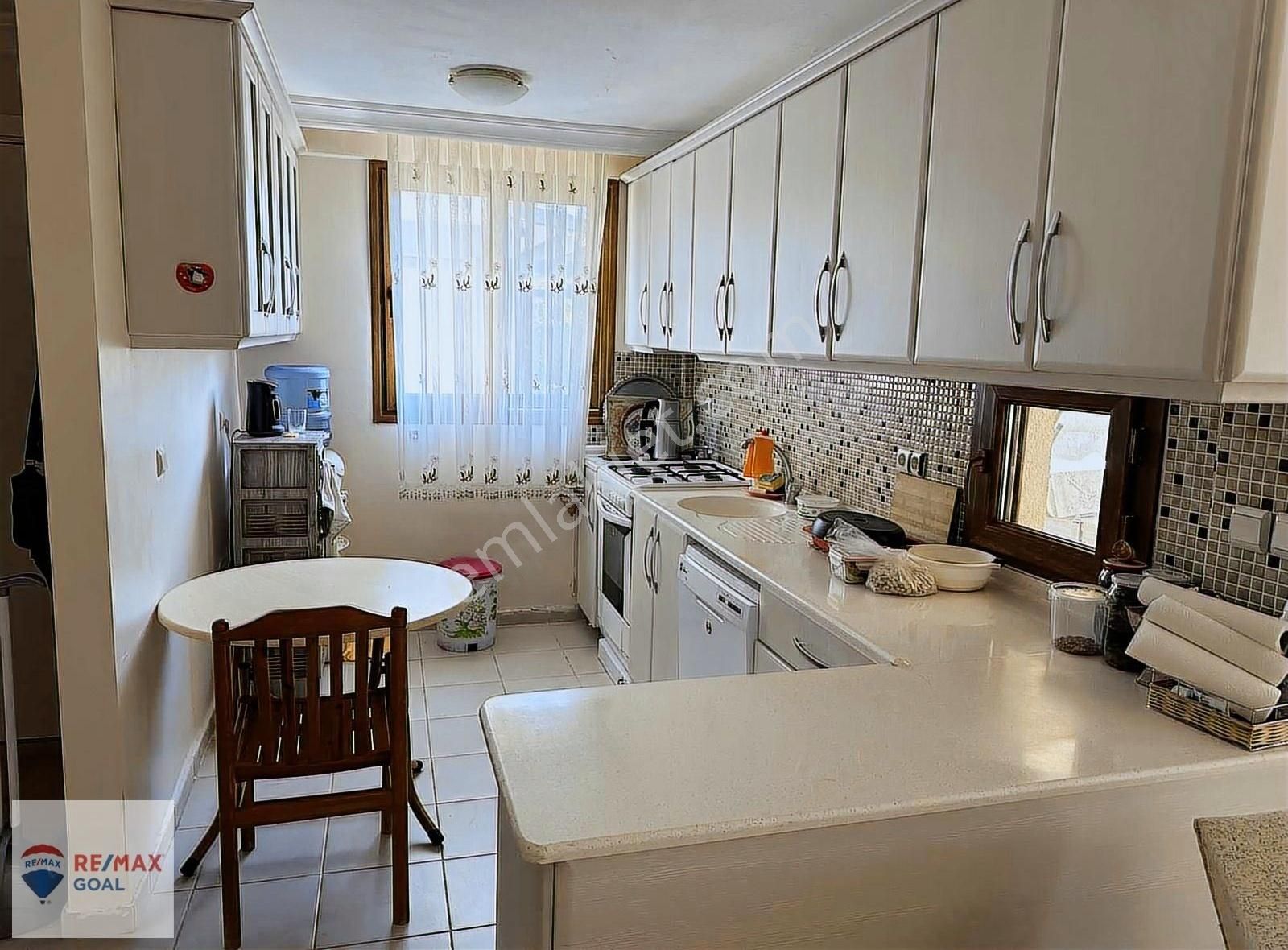 Parlamenterler Sitesi Ana Cadde Üzerinde Satılık Villa - Görsel 3