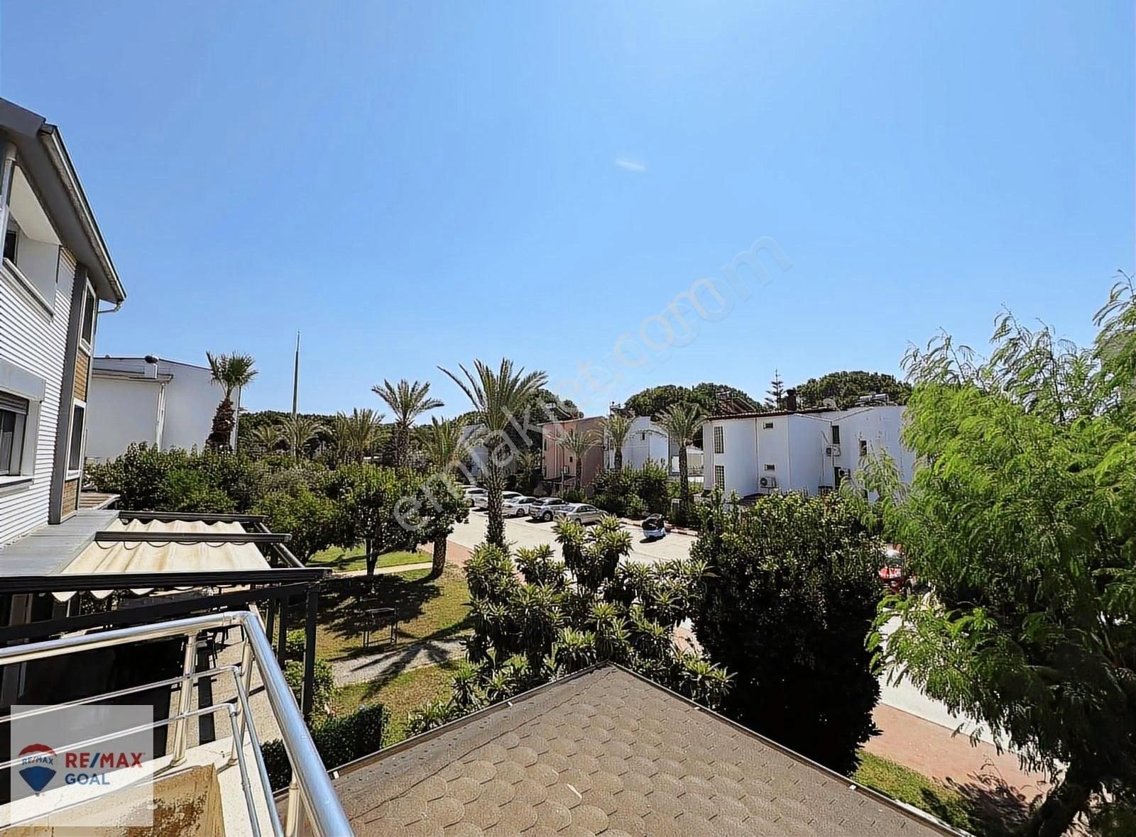 Parlamenterler Sitesi Ana Cadde Üzerinde Satılık Villa - Görsel 18