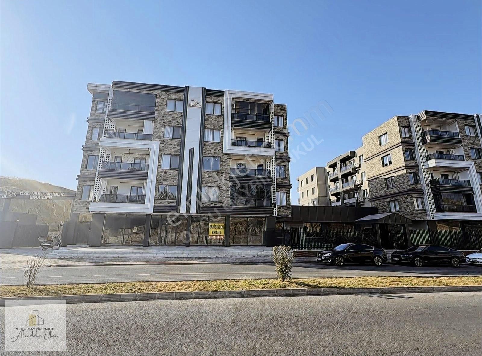 Alaaddin Okçu K İ R A L I Y O R Ema Life 2+1
