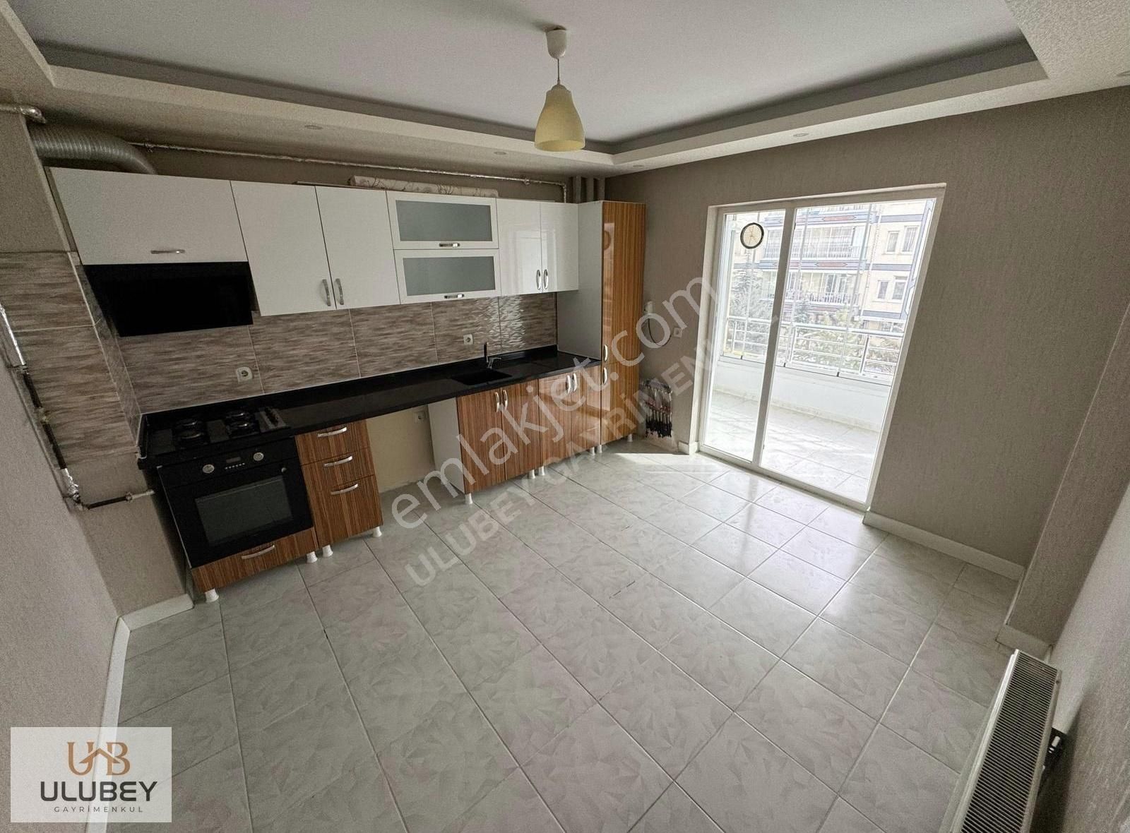 Kanuni'de Katta Çift Balkonlu Full Yapılı 3+1 Daire Fırsatı....