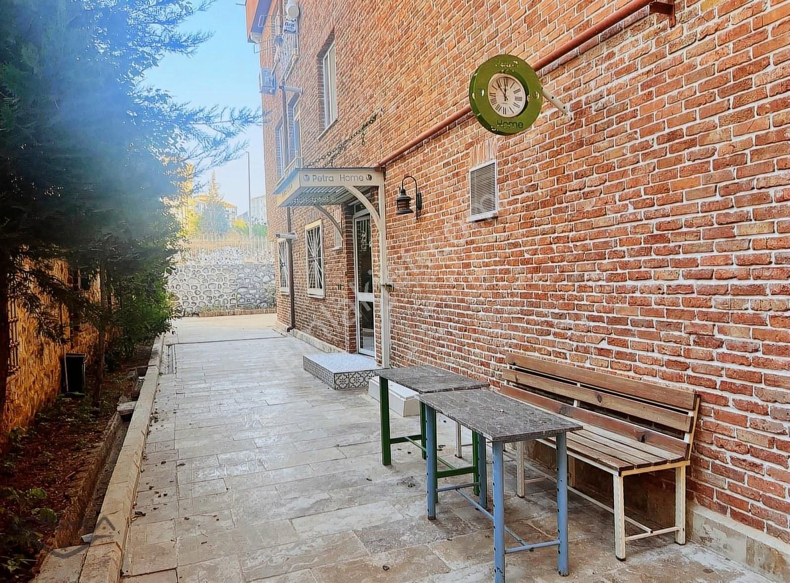Cska Gayrimenkul'den 1+1 Kiralık Eşyalı Daire