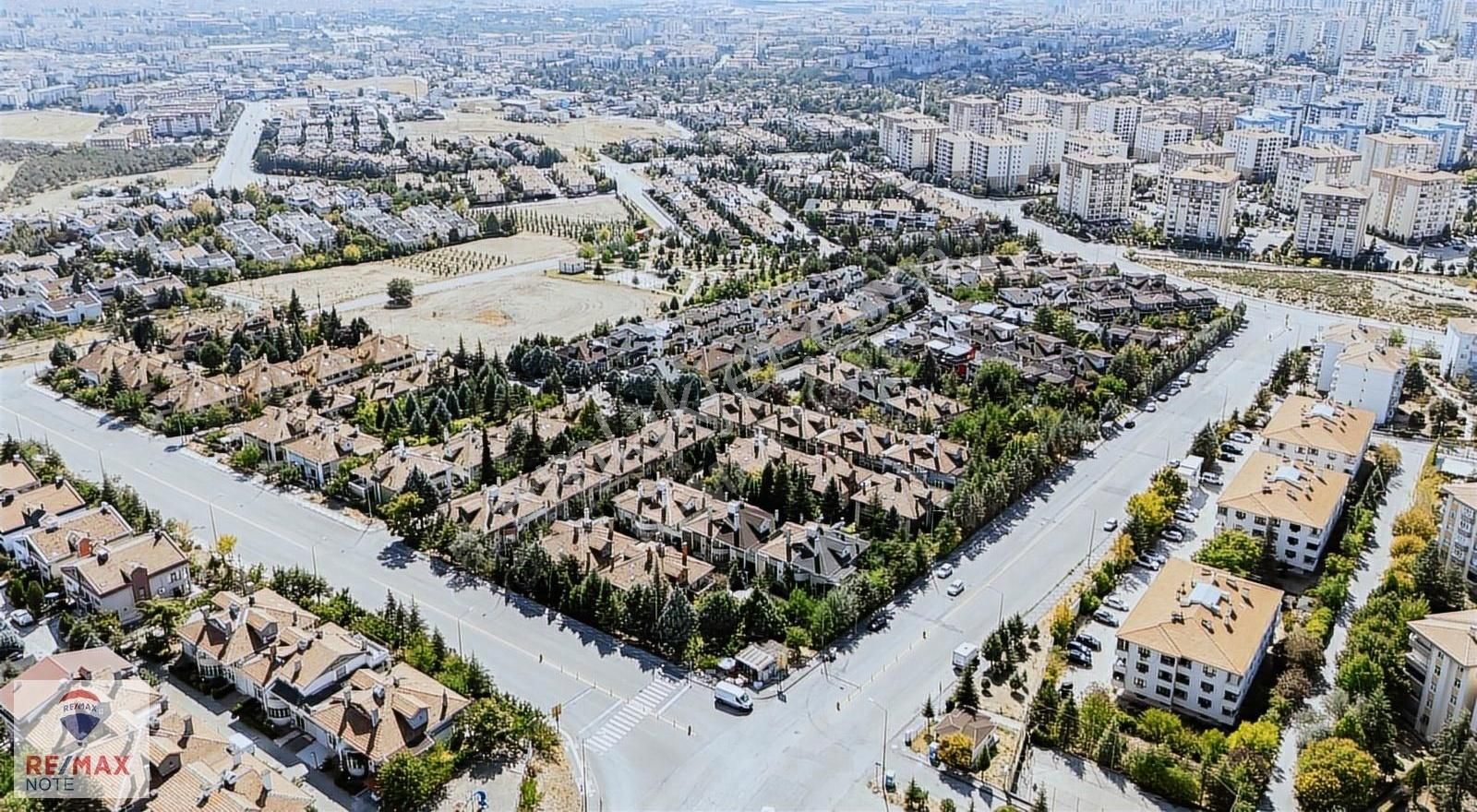 Eryaman Gülvatan Sitesinde Satılık 4+1 Villa