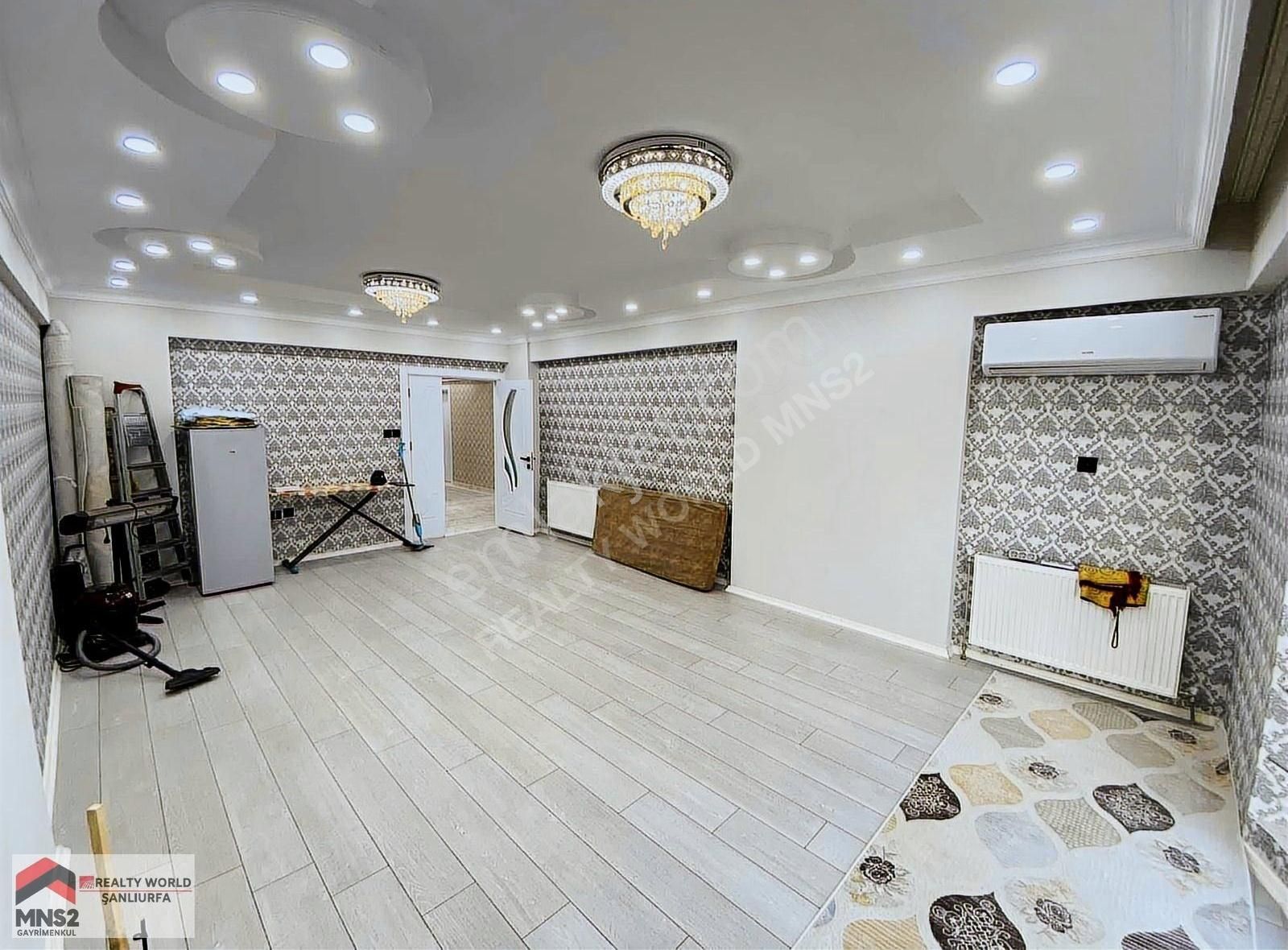 Realty World Mns2 Gayrimenkul Gökhan Nice'den Satılık 4+1 Daire