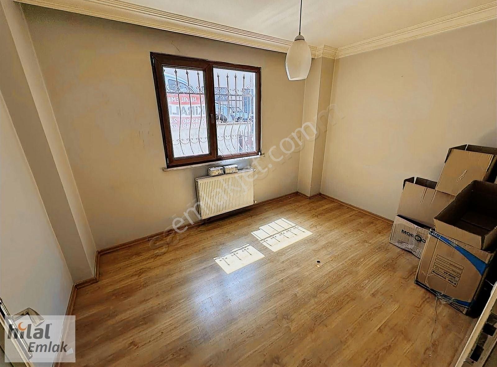 İstiklal Mah.kiralık Bahçe Katı 2+1 Daire 20.000 Tl