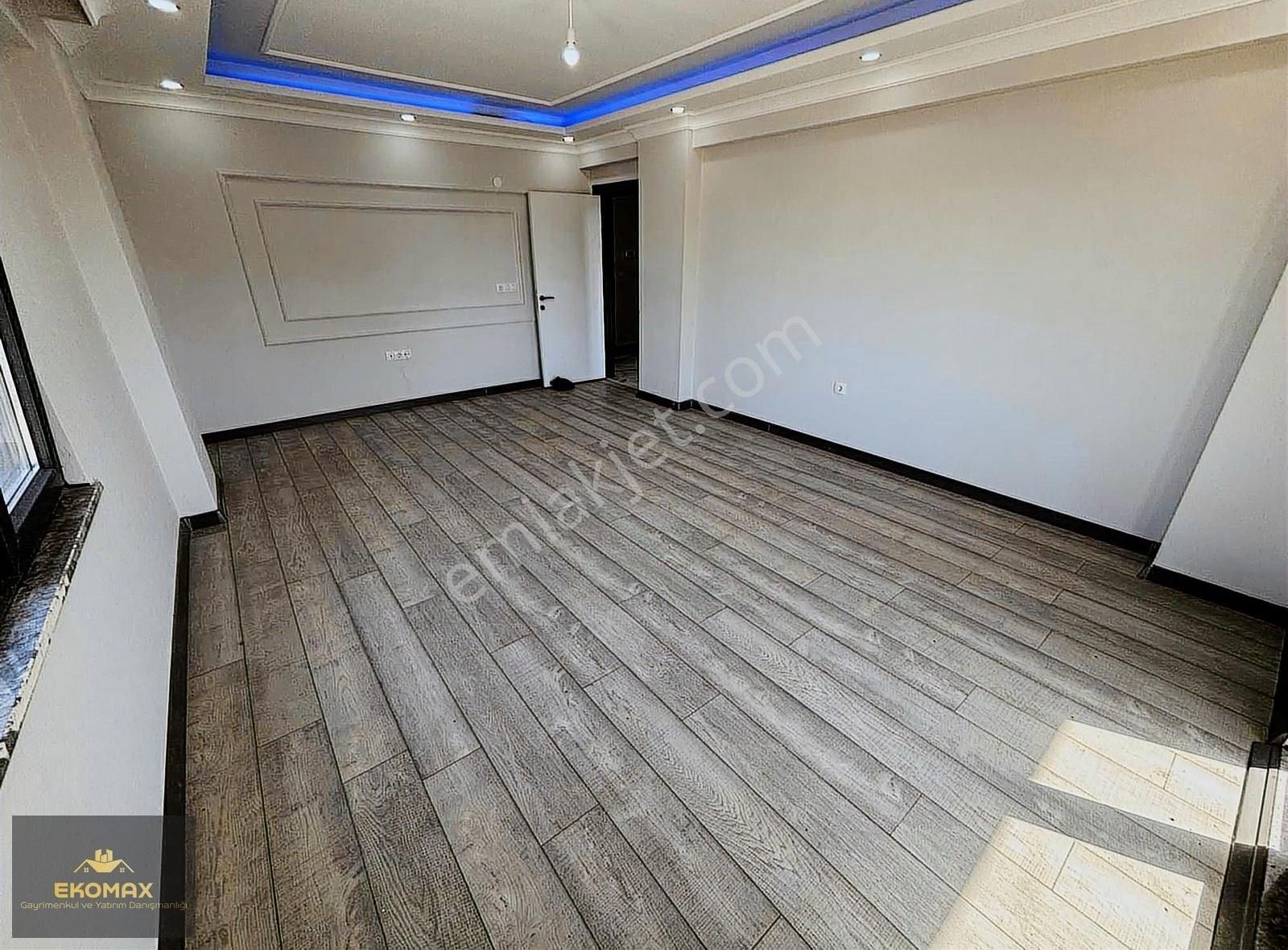 Hasanpaşa Mah. Geniş Odalara Sahip 2+1 Yüksek Giriş Daire