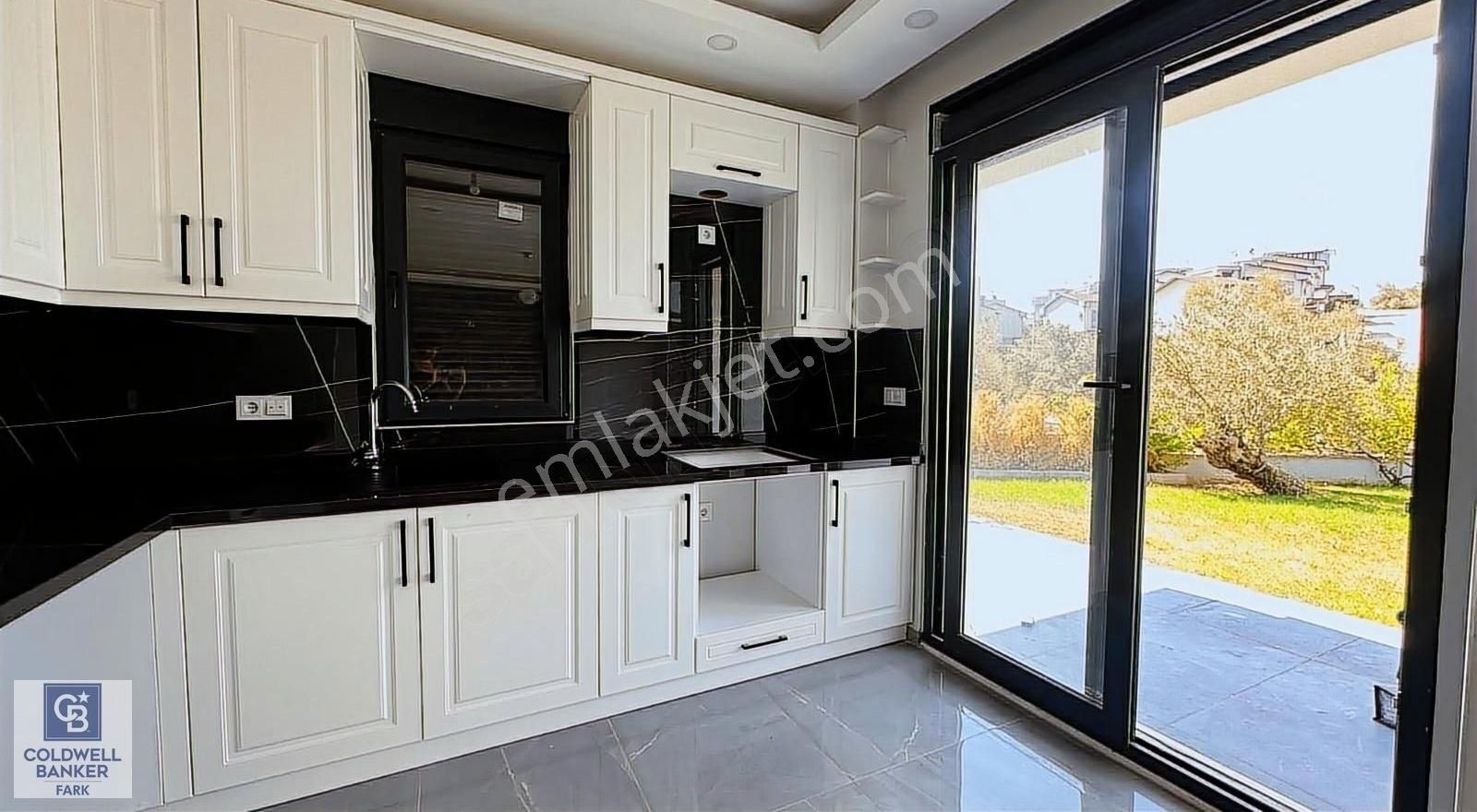 Cb Fark'tan Denize 200 Metre Lüks Müstakil Villa - Görsel 9