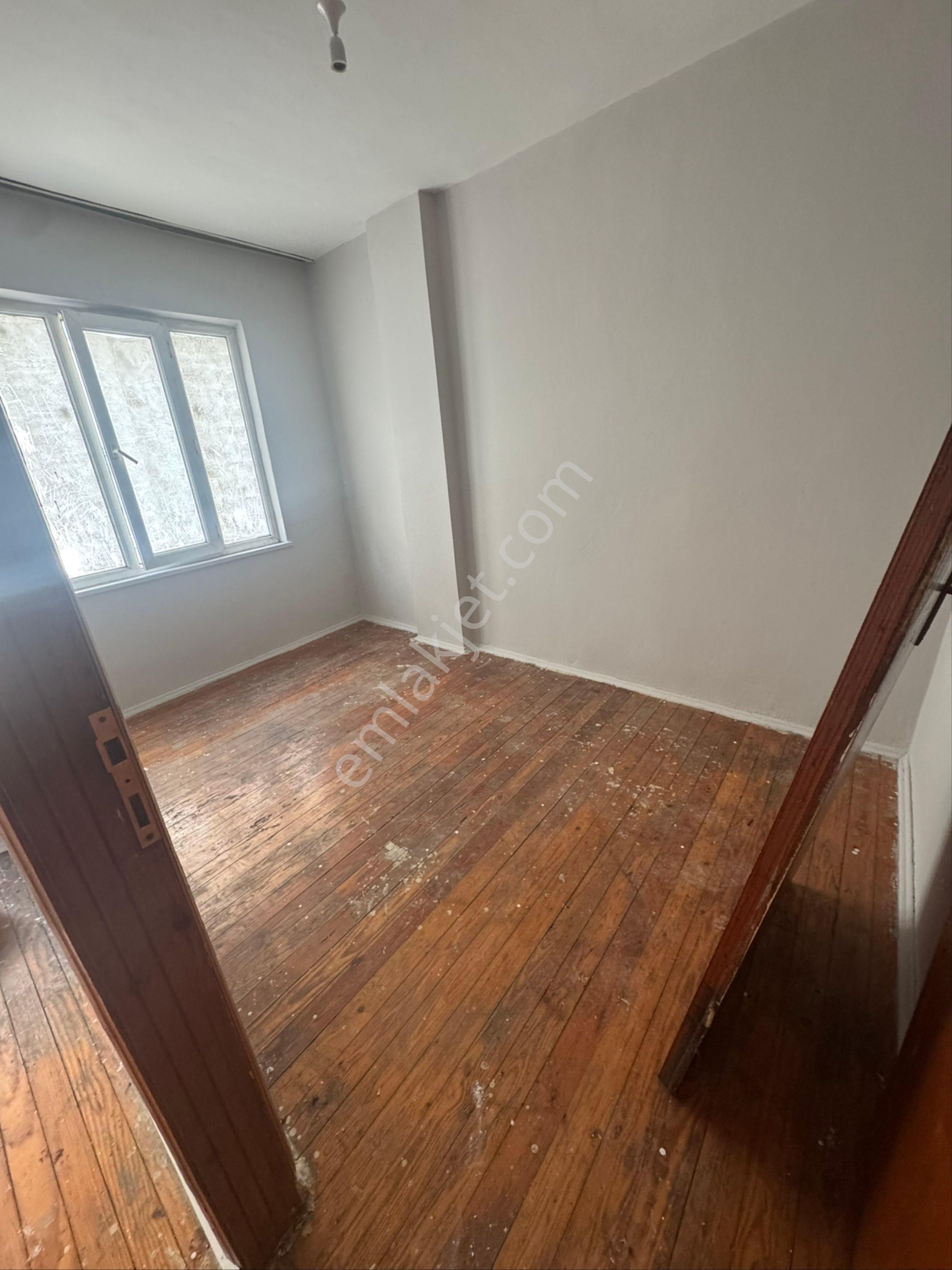 Çarşı Merkezinde 2+1 Kiralık Daire