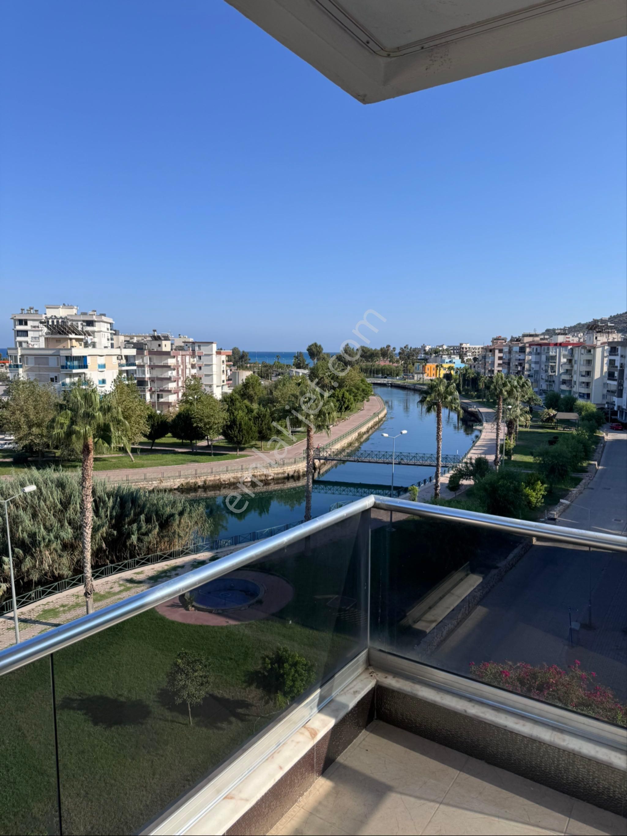 Gözde Konumda Deniz Manzaralı Geniş 2+1 Ve Dükkan - Görsel 18