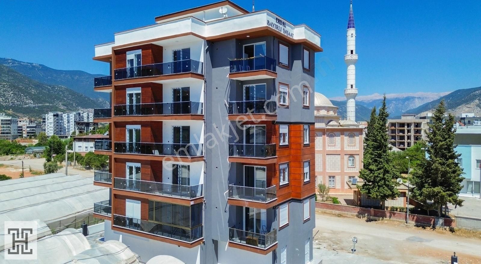 Ara Kat Deniz Manzaralı 1+1 Satılık Daire - Görsel 8