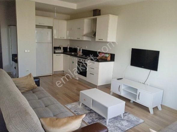 Gürselpaşa’da 7/24 Güvenlikli Ve Havuzlu Sitede Full Eşyalı 1+1 Lüks Kiralık Daire