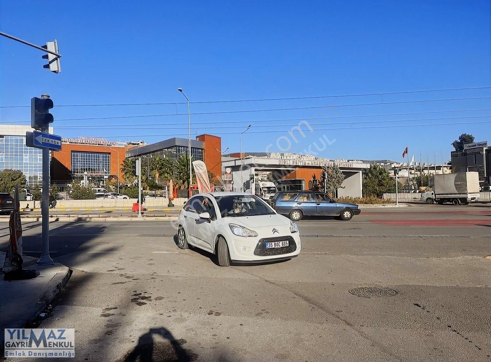 İzmir Çiğli Ata Sanayi 5 Yıllık Yüksek Cirolu Satılık Medikal - Görsel 2