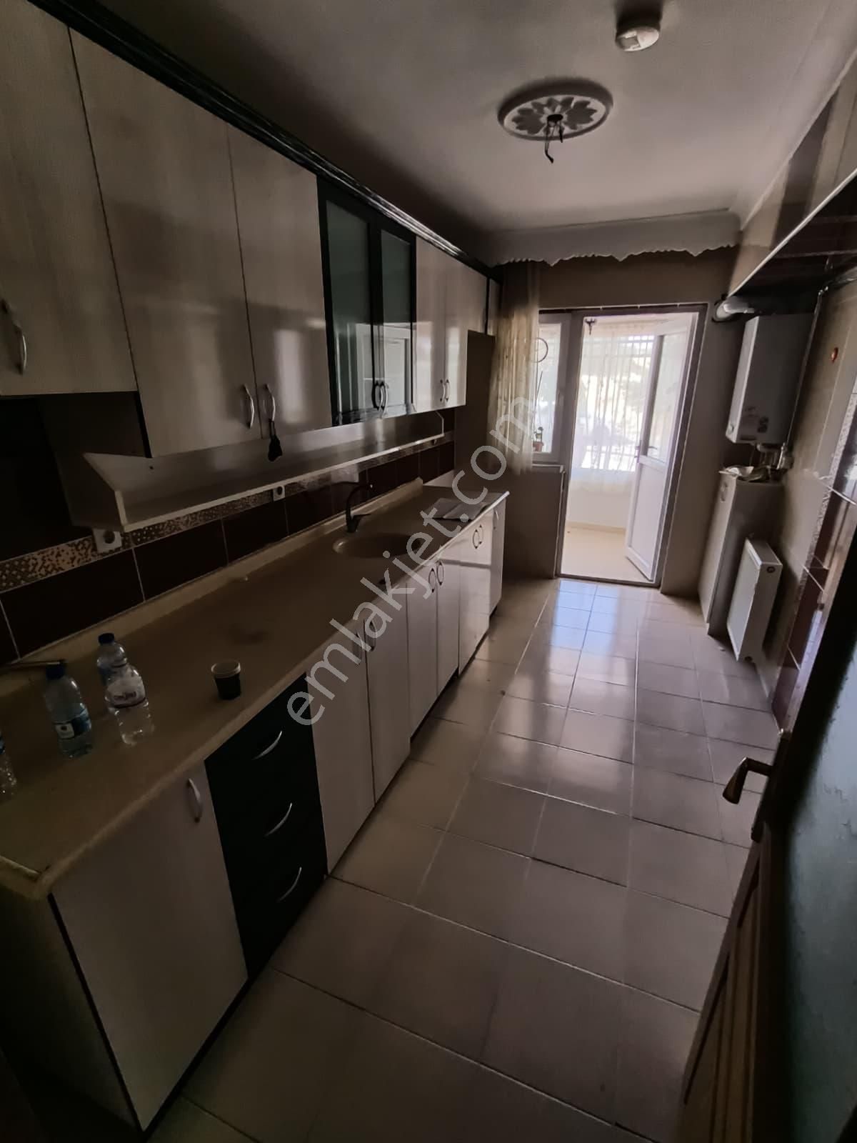 Mamak - Bostancık Mahallesinde Caddeye Yakın 2+1 Kiralık Daire !!!