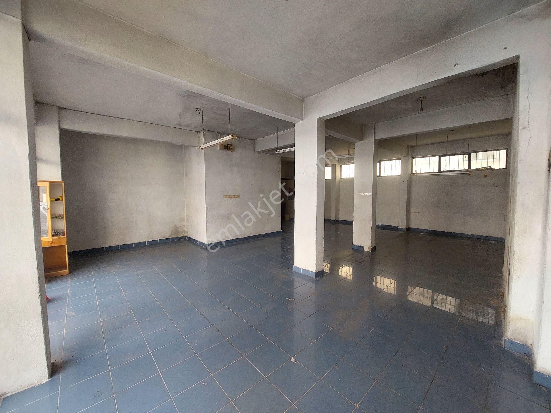 M.akif Mah Kiralik Depo 110m²