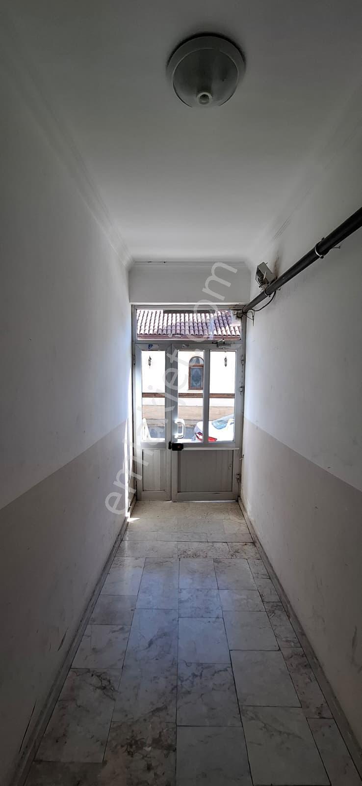 Eslem Gayrimenkulden Gökmedrese Civarında 3+1 Satılık Daire/ofis - Görsel 3