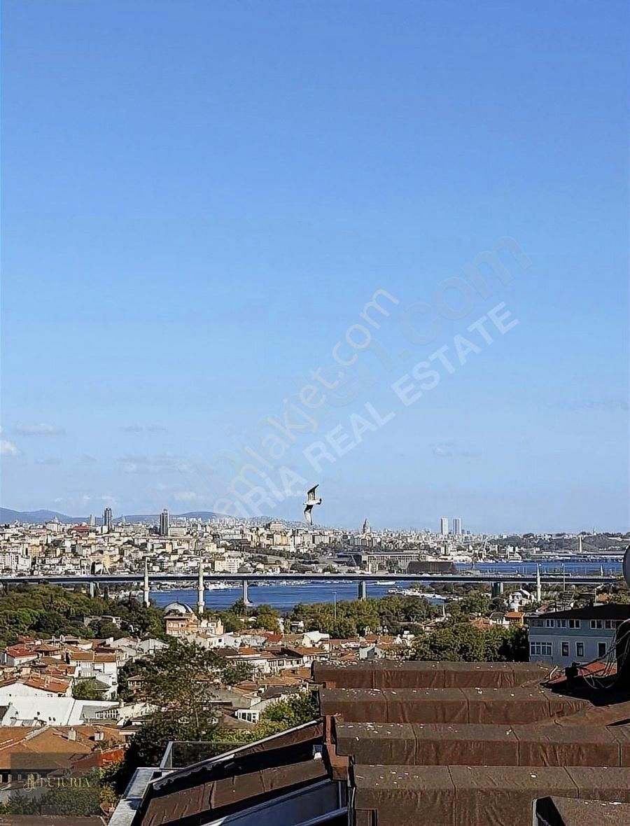 Sıfır 4+2 Dubleks Daire Haliç Manzaralı 140 M² Kiralık Daire