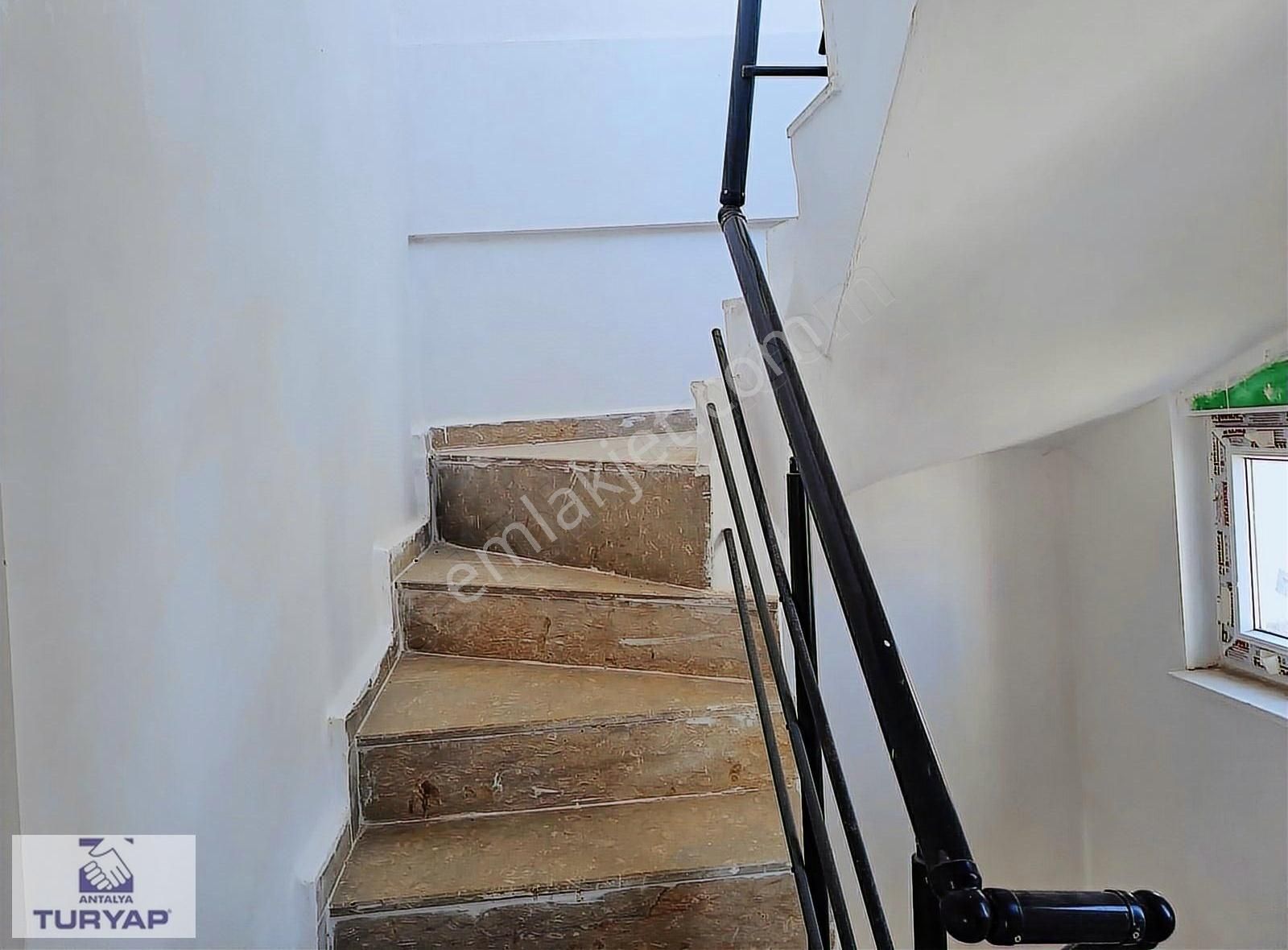 Antalya Döşemealtı Bademağacı Satılık Sıfır 2+1 İkiz Villa - Görsel 2