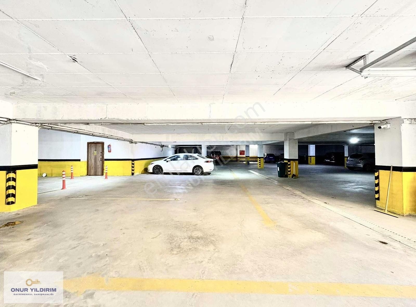 Sadece Onur Yıldırımdan 70 M2 K.otoparklı Spor Salonlu 1+1 - Görsel 31